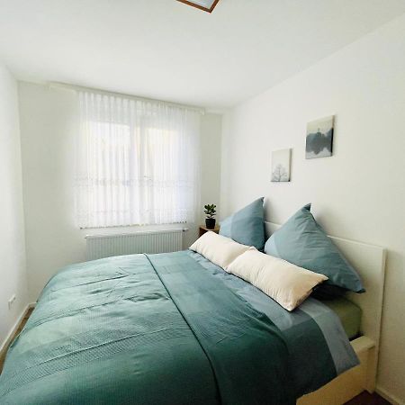Frisch Renoviertes Und Charmantes Apartment Stuttgart Eksteriør bilde