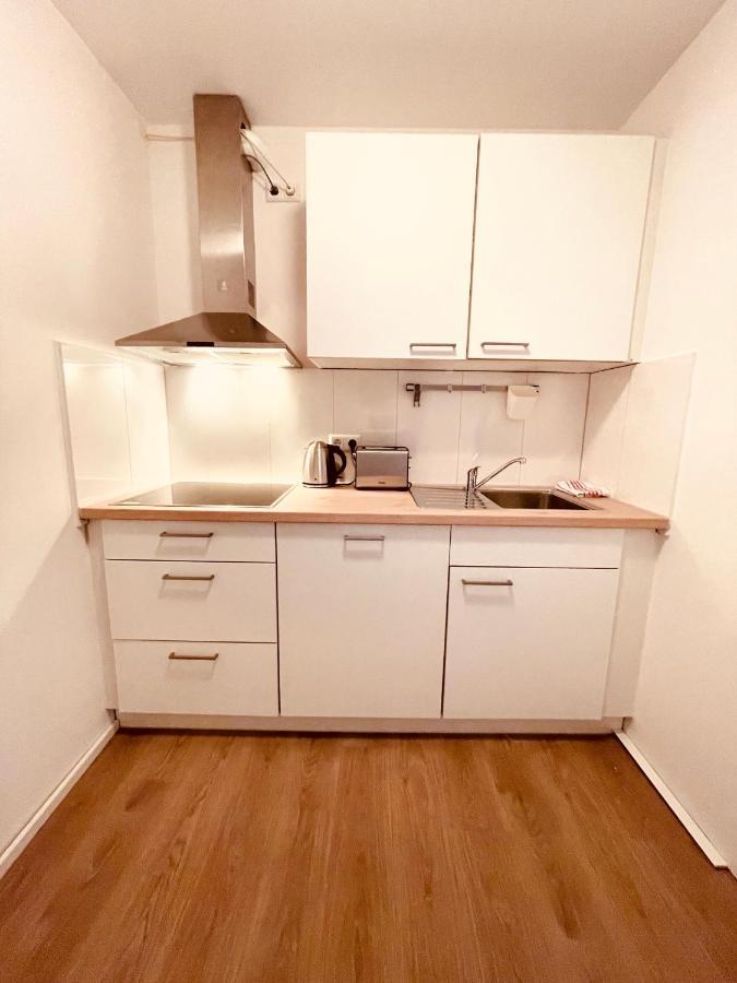 Frisch Renoviertes Und Charmantes Apartment Stuttgart Eksteriør bilde